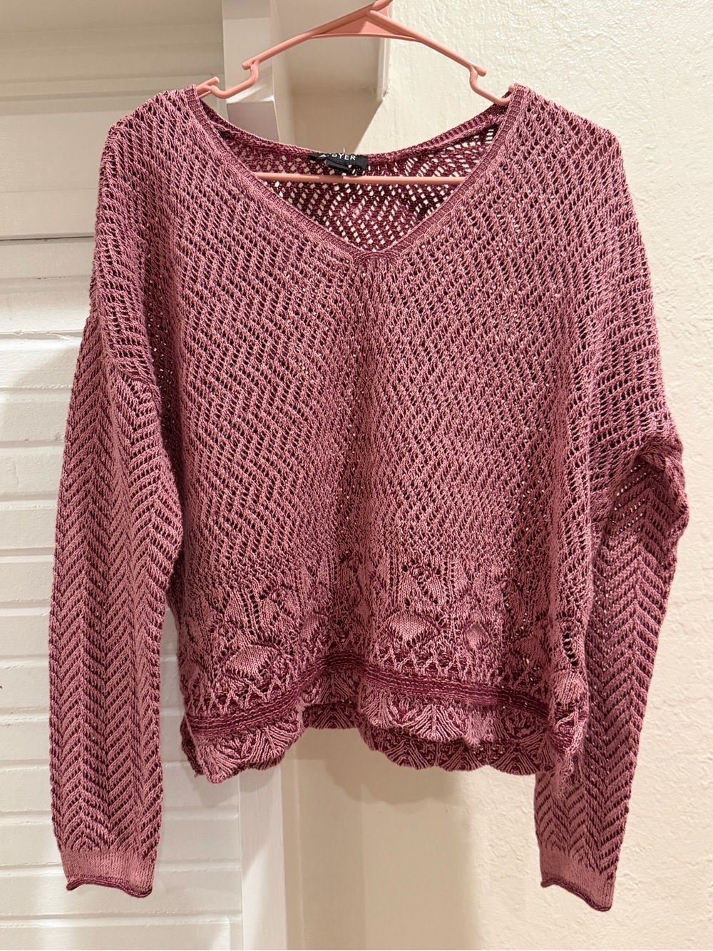 A. Byer Crochet Openwork V-Neck Sweater in Dusty Mauve Size XL